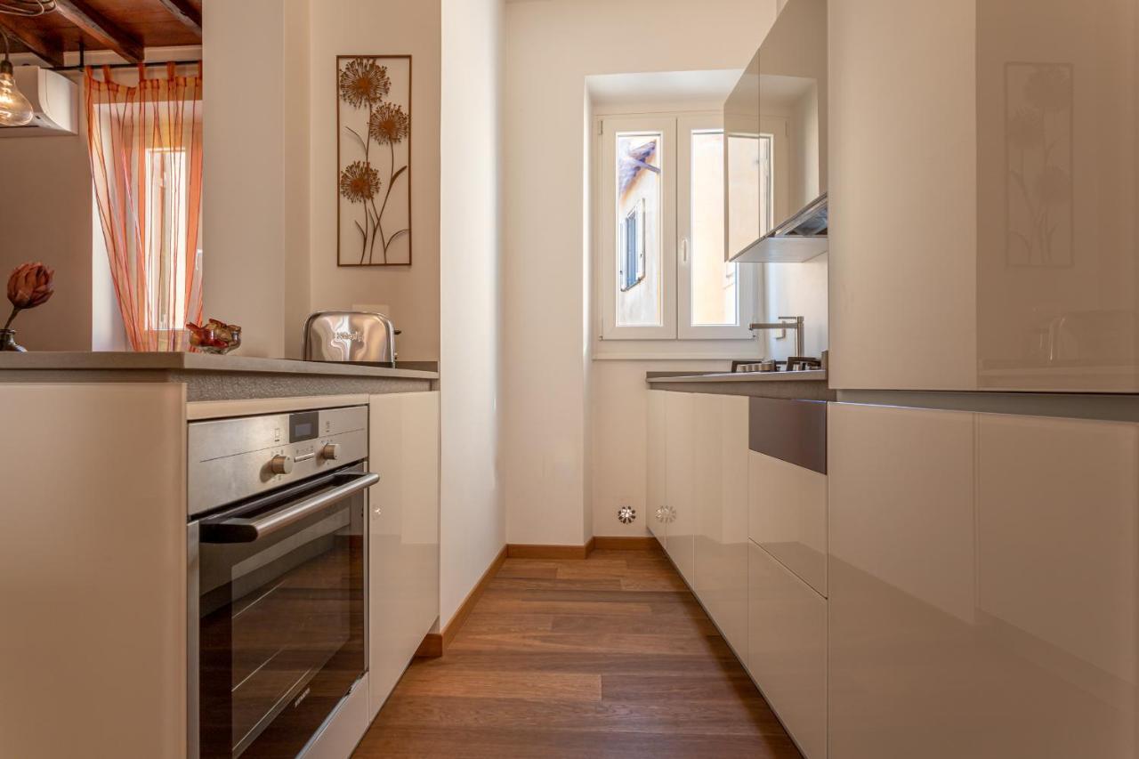 Emma - Lovely Suite In Trastevere Рим Екстериор снимка