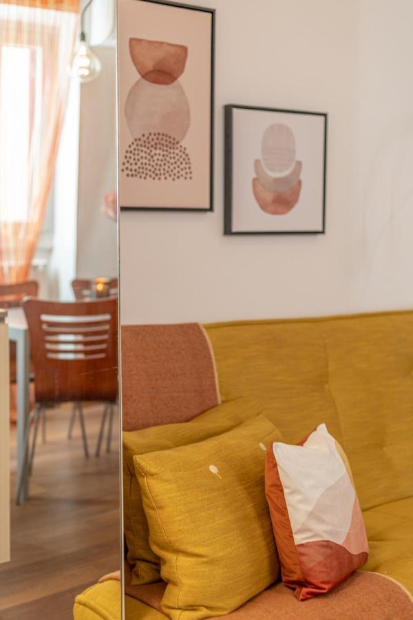 Emma - Lovely Suite In Trastevere Рим Екстериор снимка